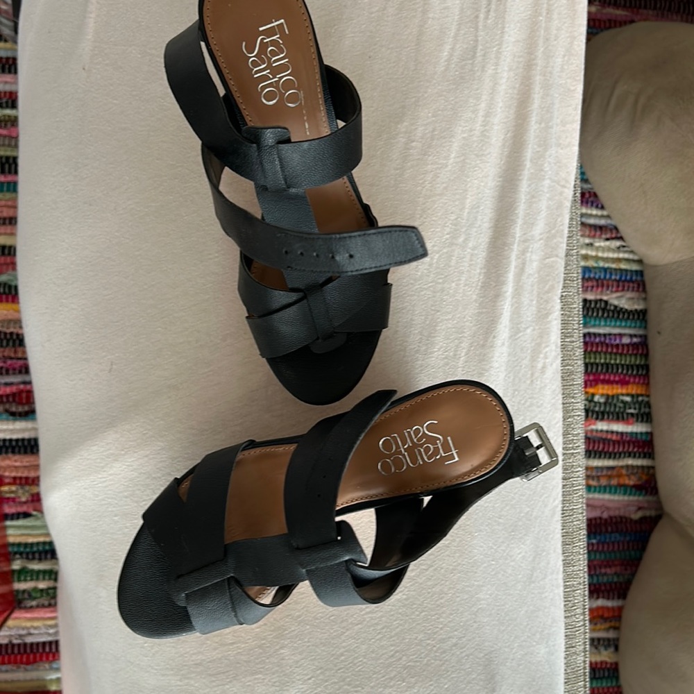 Sandals almost new used 1x size 6